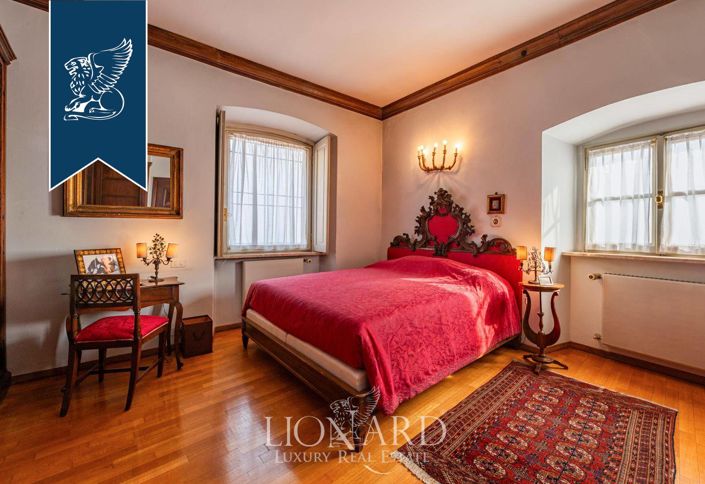 Image No.16-5 Bed Apartment for sale