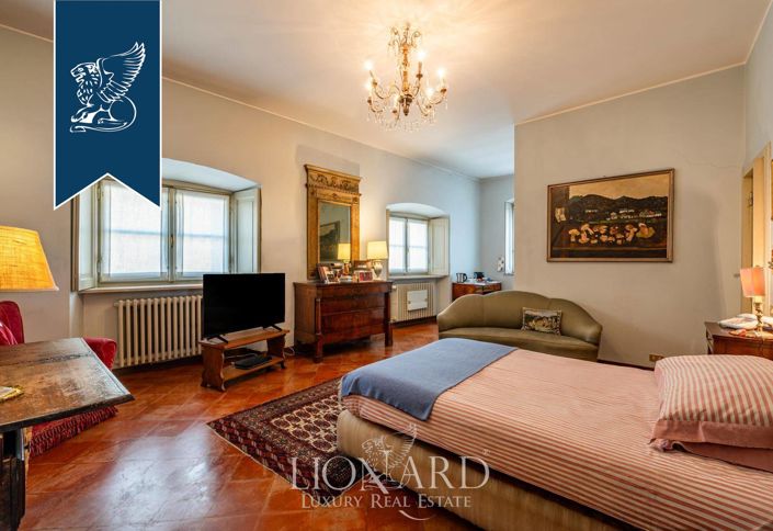 Image No.19-5 Bed Apartment for sale