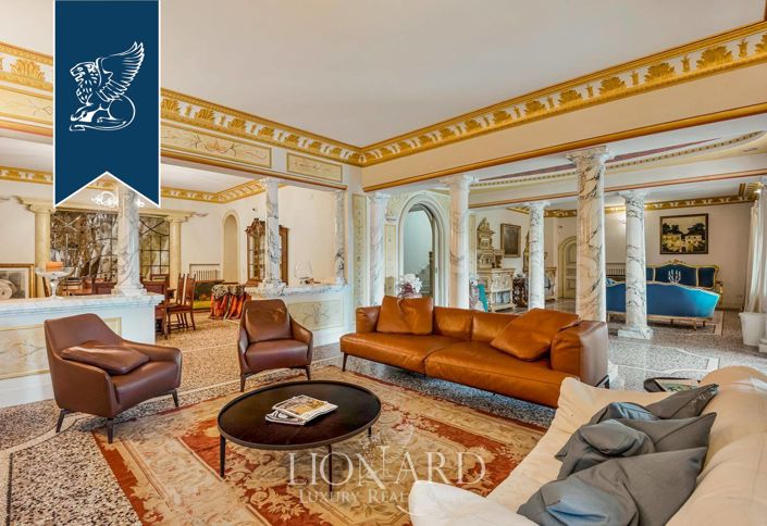 Image No.11-7 Bed Villa for sale