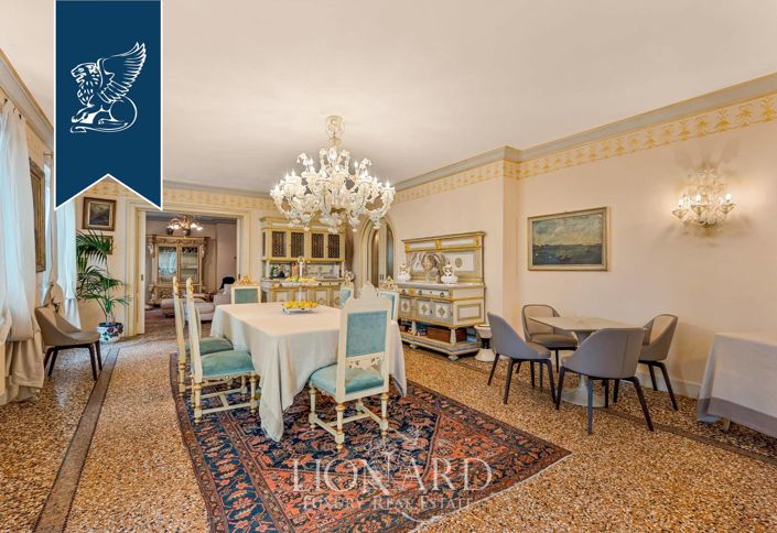 Image No.16-7 Bed Villa for sale