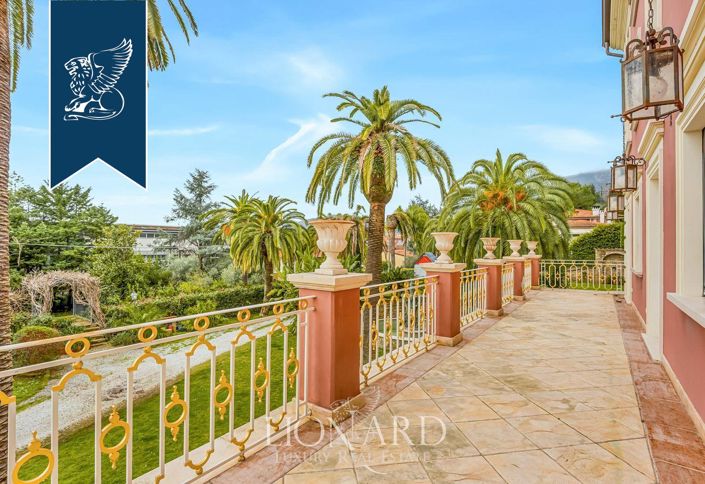 Image No.5-7 Bed Villa for sale