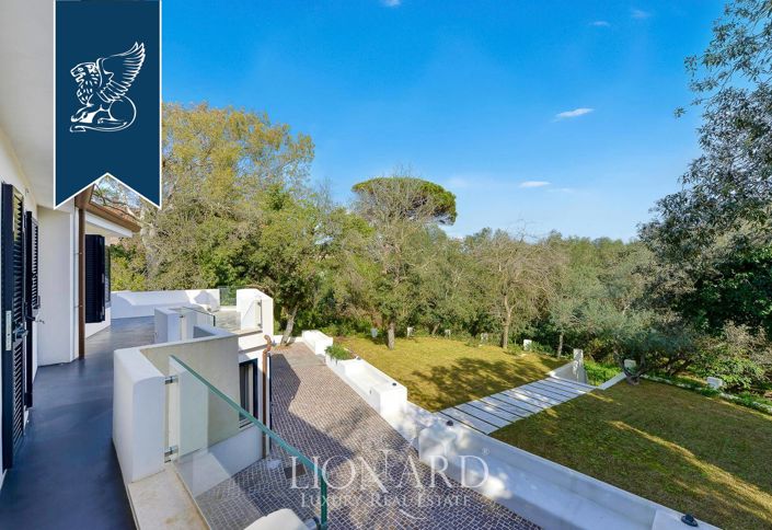 Image No.14-5 Bed Villa for sale