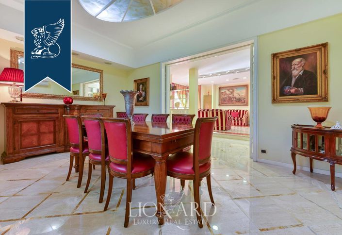 Image No.14-7 Bed Villa for sale
