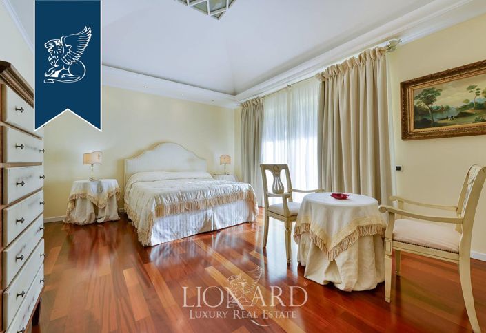 Image No.16-7 Bed Villa for sale