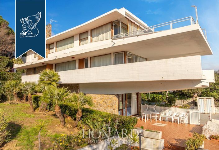 Image No.4-4 Bed Villa for sale