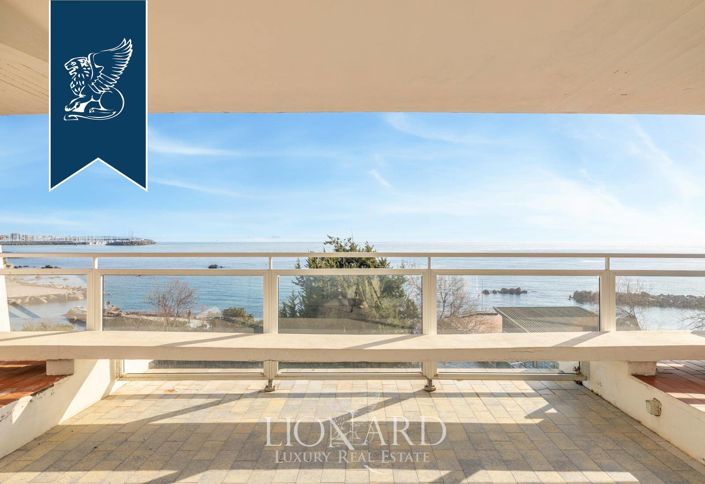 Image No.7-4 Bed Villa for sale