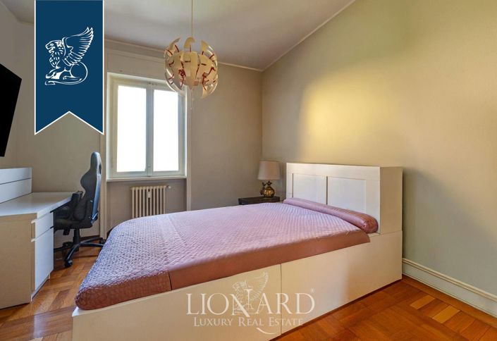 Image No.20-3 Bed Apartment for sale