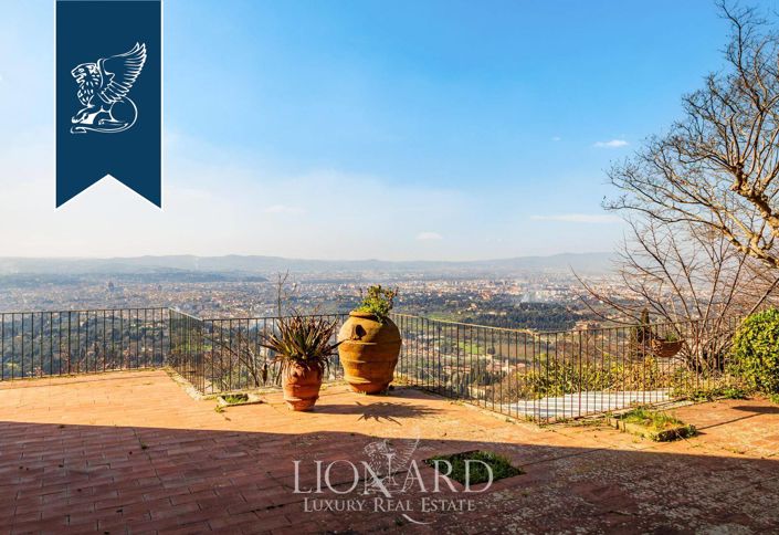 Image No.11-11 Bed Villa for sale