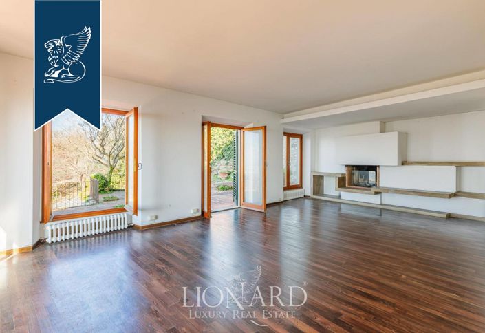 Image No.16-11 Bed Villa for sale