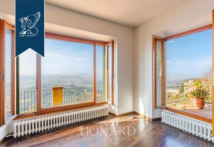 Image No.17-11 Bed Villa for sale