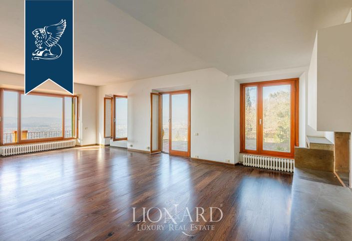 Image No.18-11 Bed Villa for sale