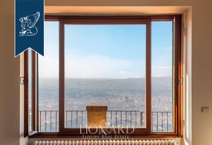 Image No.20-11 Bed Villa for sale