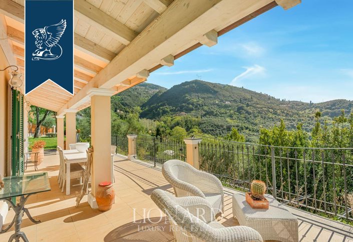 Image No.3-4 Bed Villa for sale