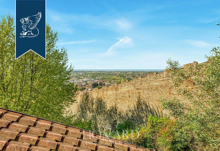 Image No.4-4 Bed Villa for sale