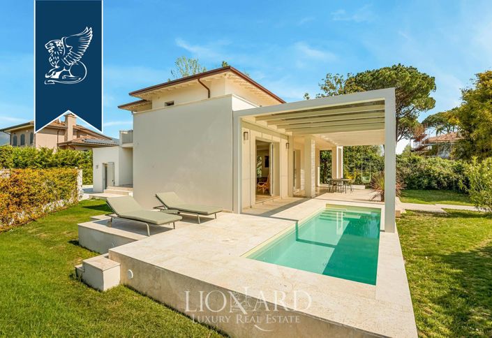 Image No.4-4 Bed Villa for sale
