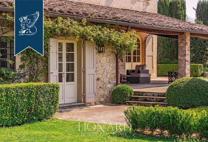 Image No.5-5 Bed Villa for sale