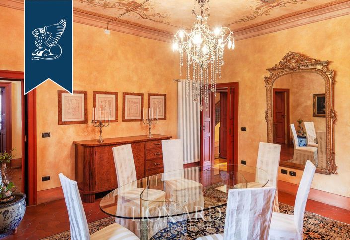 Image No.16-5 Bed Villa for sale