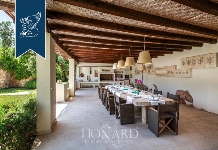 Image No.10-7 Bed Villa for sale
