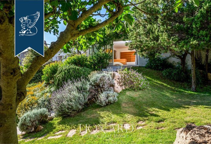 Image No.18-7 Bed Villa for sale