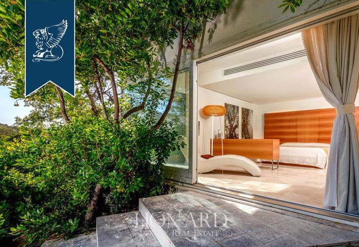Image No.19-7 Bed Villa for sale