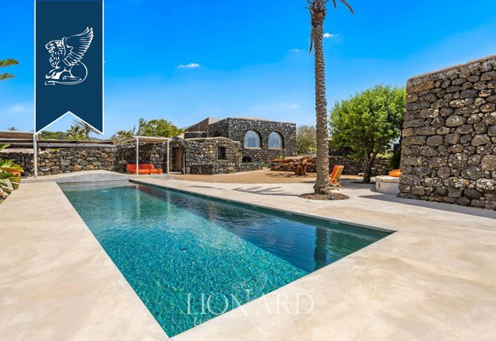 Image No.5-5 Bed Country House for sale