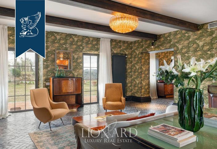 Image No.11-8 Bed Country House for sale