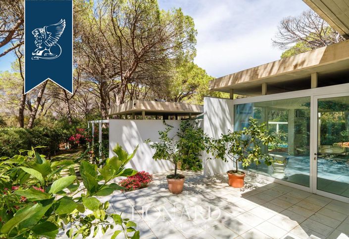 Image No.27-7 Bed Villa for sale