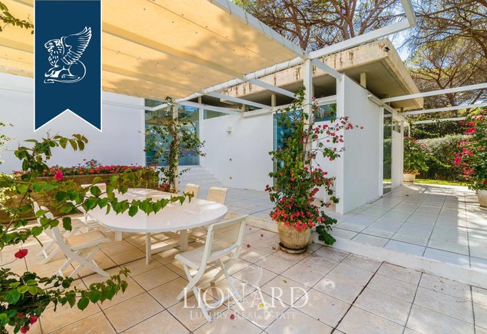 Image No.40-7 Bed Villa for sale