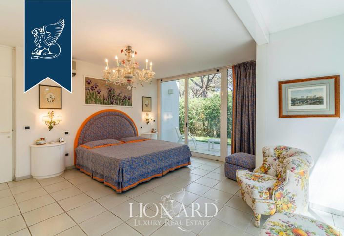 Image No.54-7 Bed Villa for sale