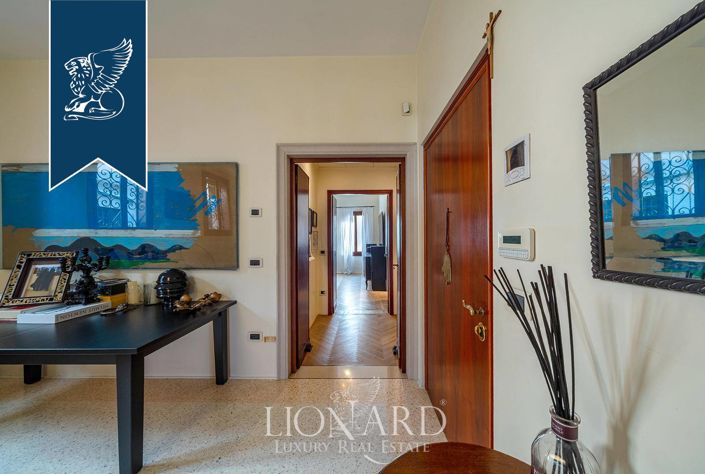 Image No.19-2 Bed Apartment for sale