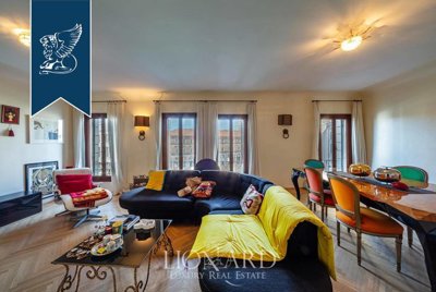 279397
