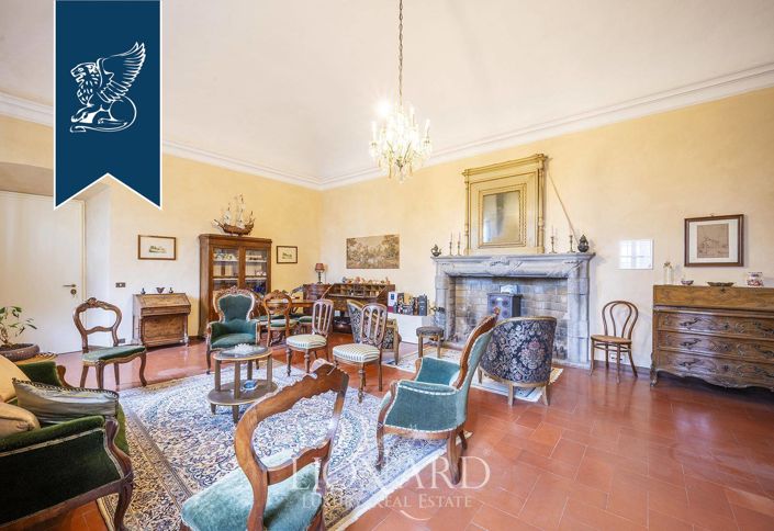 Image No.6-8 Bed Villa for sale