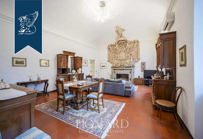 Image No.7-8 Bed Villa for sale