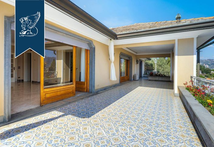 Image No.18-7 Bed Villa for sale