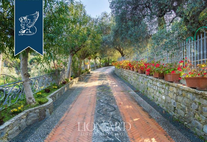 Image No.9-7 Bed Villa for sale