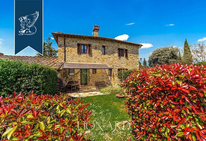 Image No.19-6 Bed Farmhouse for sale