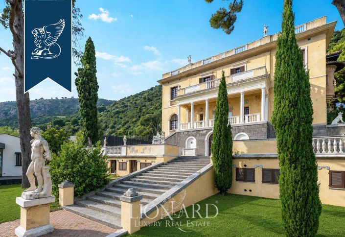 Image No.2-12 Bed Villa for sale