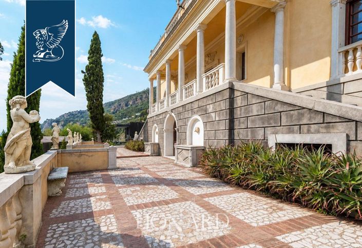 Image No.5-12 Bed Villa for sale