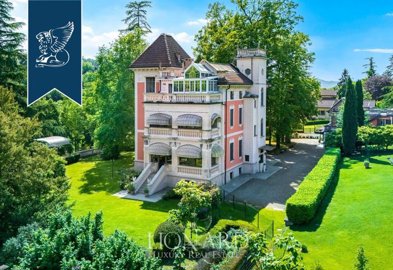 1 - Ozzano Monferrato, Villa