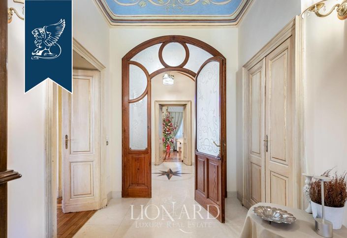 Image No.24-6 Bed Villa for sale