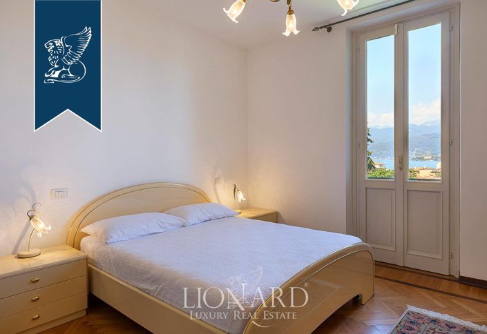Image No.19-8 Bed Villa for sale