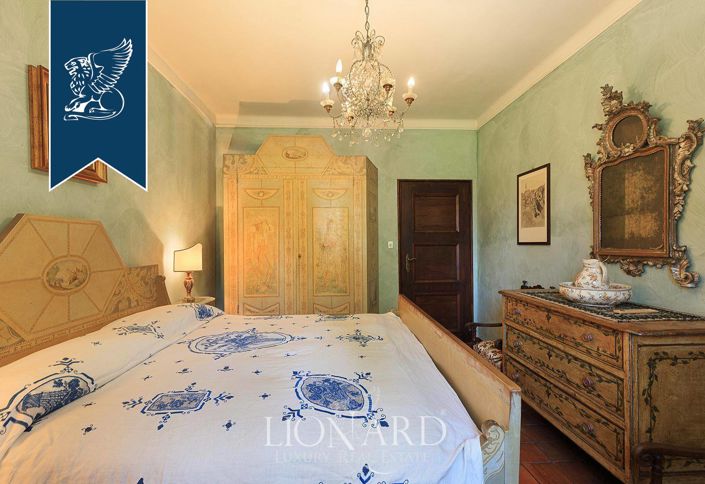 Image No.26-10 Bed Villa for sale