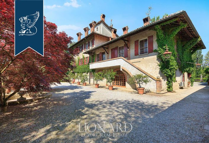 Image No.7-10 Bed Villa for sale