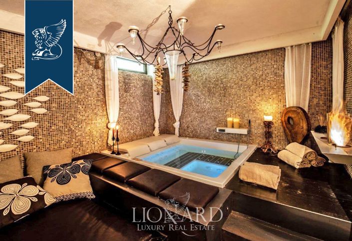 Image No.18-5 Bed Villa for sale