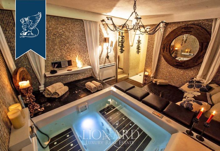 Image No.19-5 Bed Villa for sale