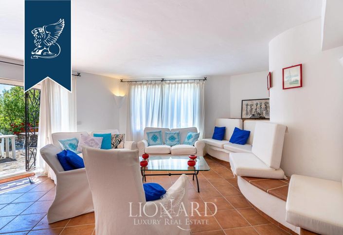 Image No.17-7 Bed Villa for sale