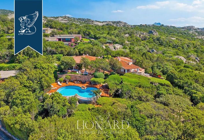 Image No.2-7 Bed Villa for sale