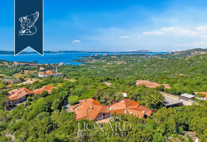 Image No.3-7 Bed Villa for sale