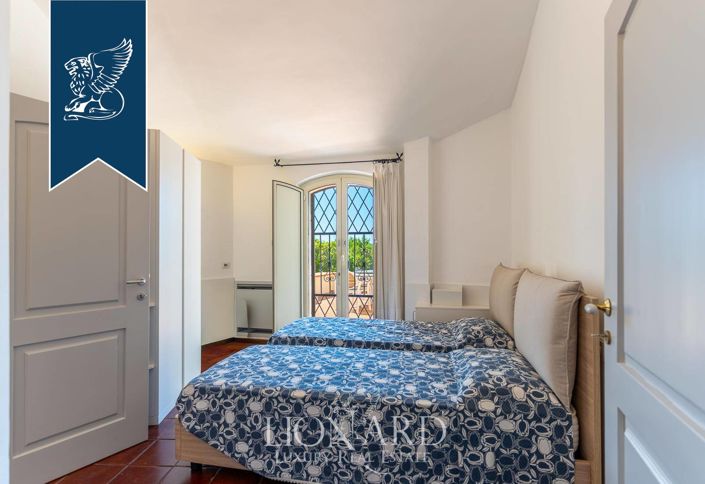 Image No.30-7 Bed Villa for sale