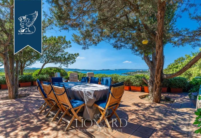 Image No.8-7 Bed Villa for sale